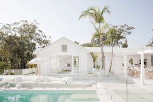 House exterior Colour Ideas - Clean Whites